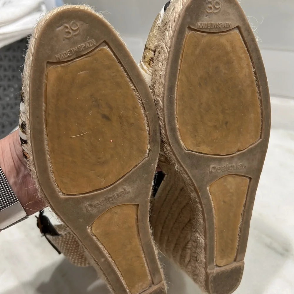 Desigual wedges BN WOT - Picture 5 of 7